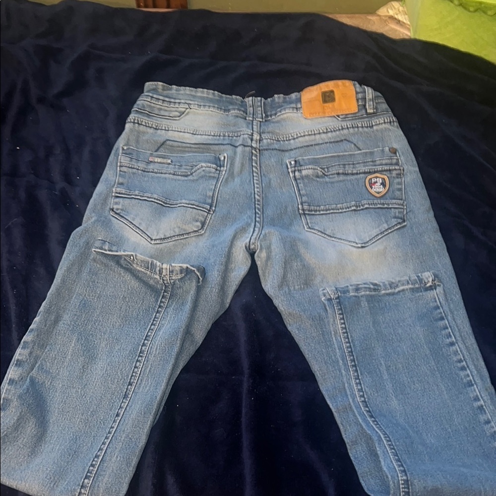 Relaxed Blue Denim Jeans with Faded Patterns